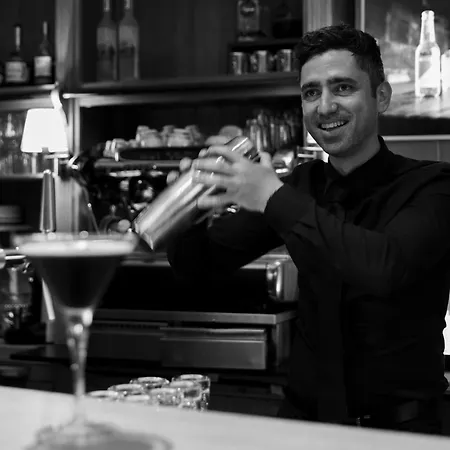 Q! Maria Theresia Готель