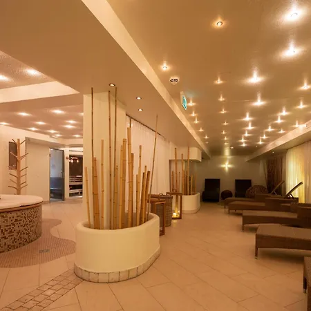 Q! Maria Theresia Kitzbühel