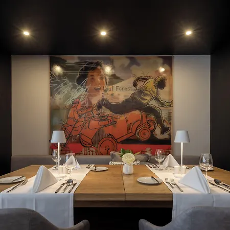 Q! Maria Theresia Готель Кіцбюель