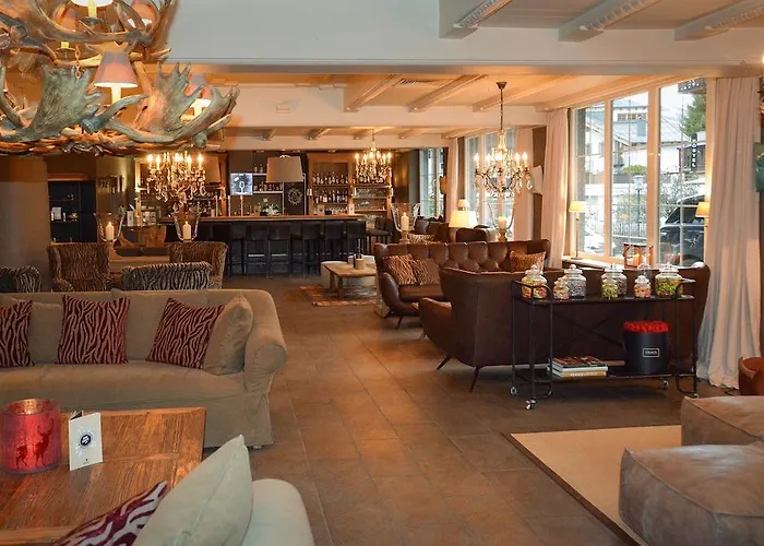 كيو! ماريا تيريزيا 4*