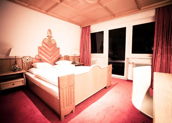 كيو! ماريا تيريزيا 4*