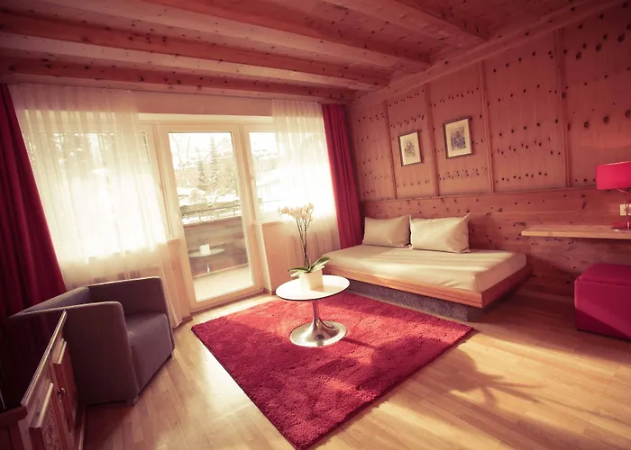 Hotel Q! Maria Theresia 4*